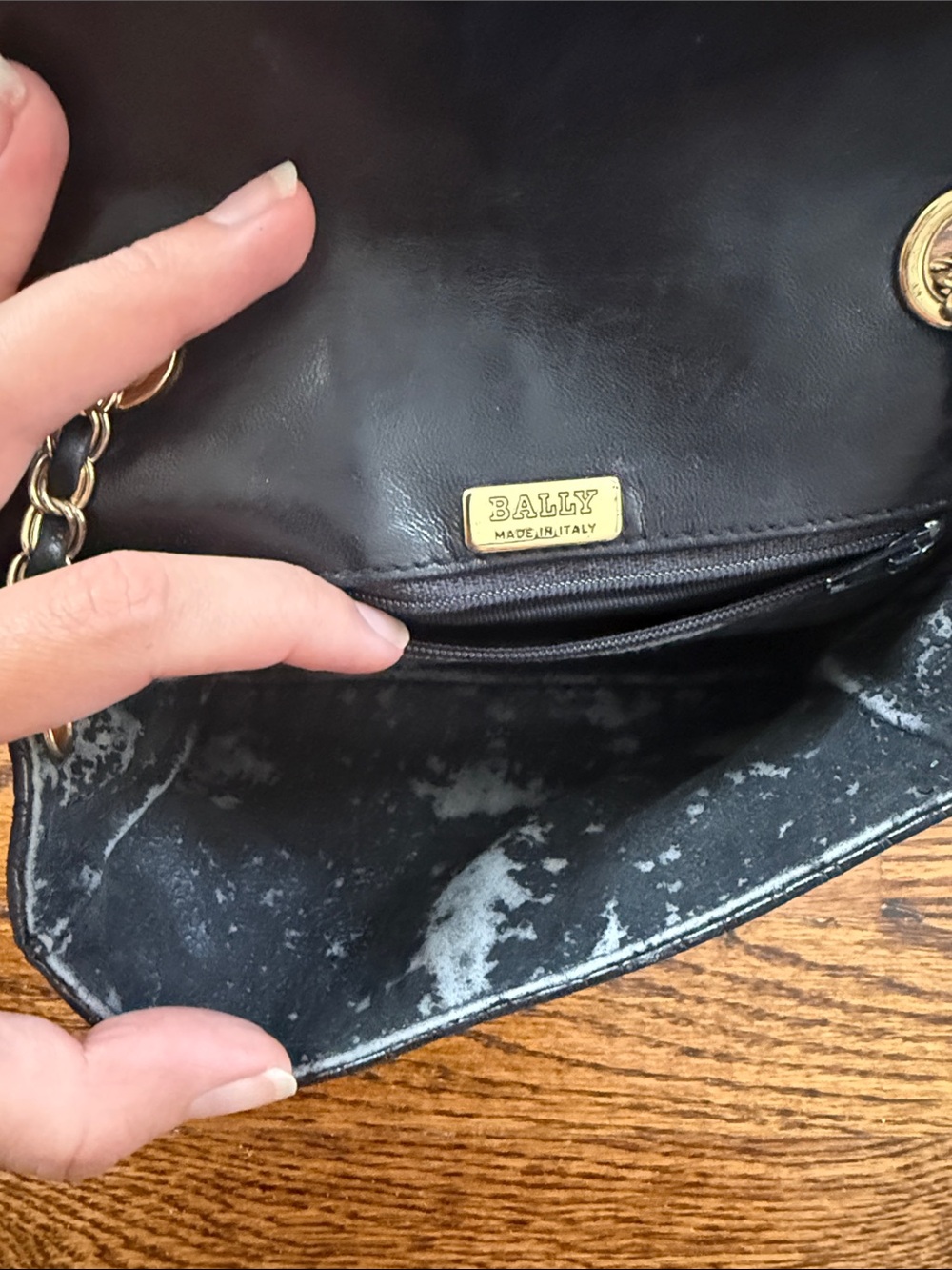 Bally Black Quilted Leather Mini Shoulder Bag with Gold Chain - Picture 2 of 7
